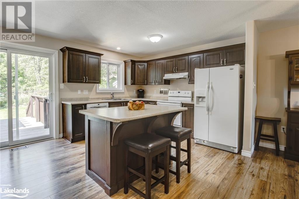 54 Bellisle Road, Penetanguishene, Ontario  L9M 0A3 - Photo 9 - 40597229