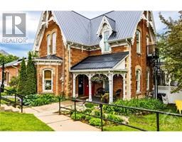 111 MAIN ST EAST STREET