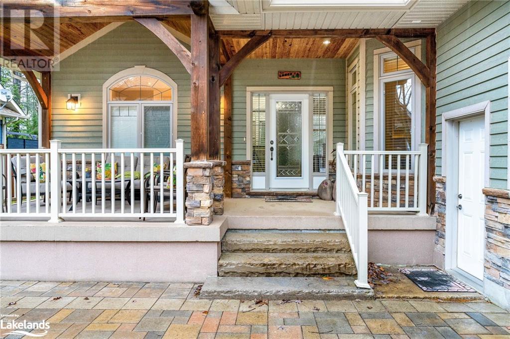 111 Earl Street, Wasaga Beach, Ontario  L9Z 2P5 - Photo 2 - 40597023