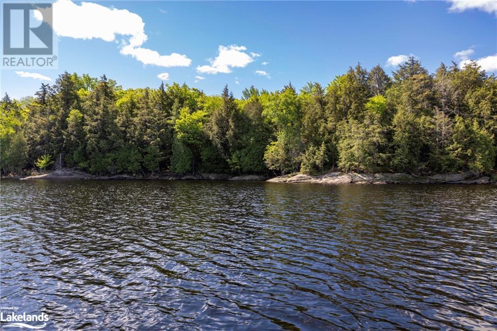 7 WAHWASHKESH Lake, whitestone, Ontario