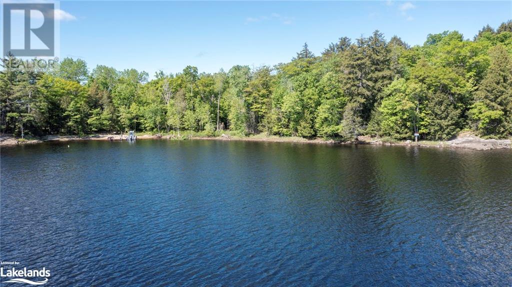 1 WAHWASHKESH Lake, whitestone, Ontario