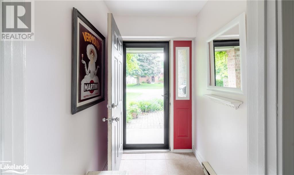 115 Robinson Street, Collingwood, Ontario  L9Y 3M2 - Photo 2 - 40597233