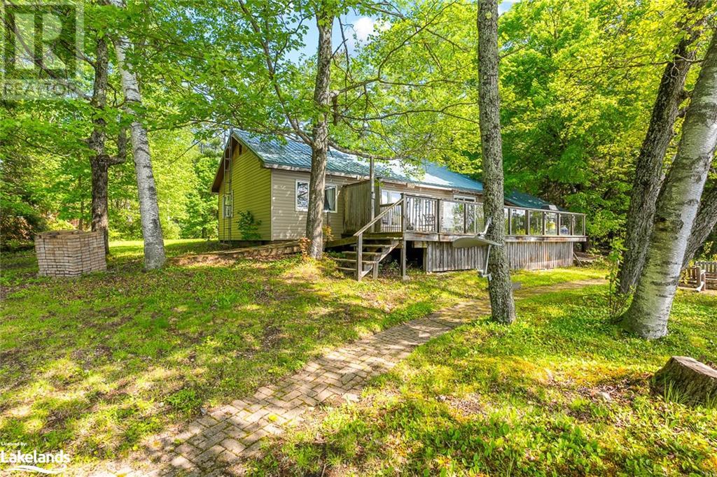 1036 Shirleys Road, Haliburton, Ontario  K0M 1S0 - Photo 2 - 40597231