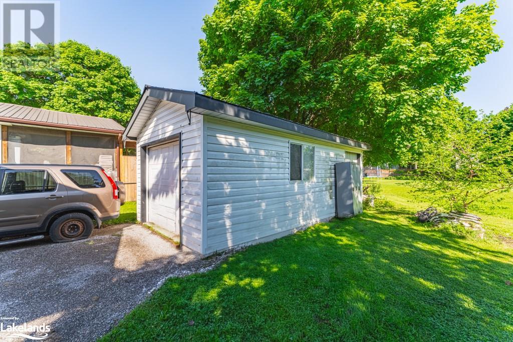 184 Oxford Street, Orillia, Ontario  L3V 1H5 - Photo 10 - 40588623