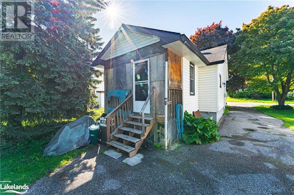 184 Oxford Street, Orillia, Ontario  L3V 1H5 - Photo 11 - 40588623