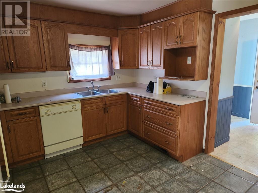 184 Oxford Street, Orillia, Ontario  L3V 1H5 - Photo 12 - 40588623
