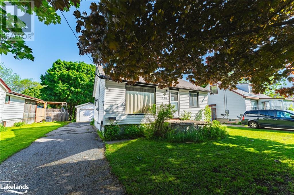 184 Oxford Street, Orillia, Ontario  L3V 1H5 - Photo 2 - 40588623