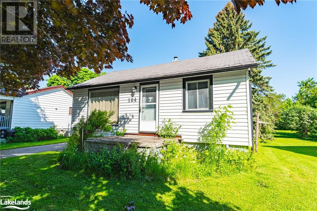 184 Oxford Street, Orillia, Ontario  L3V 1H5 - Photo 3 - 40588623
