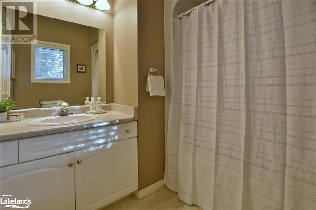 46 William Avenue, Wasaga Beach, Ontario  L9Z 2X3 - Photo 12 - 40597570