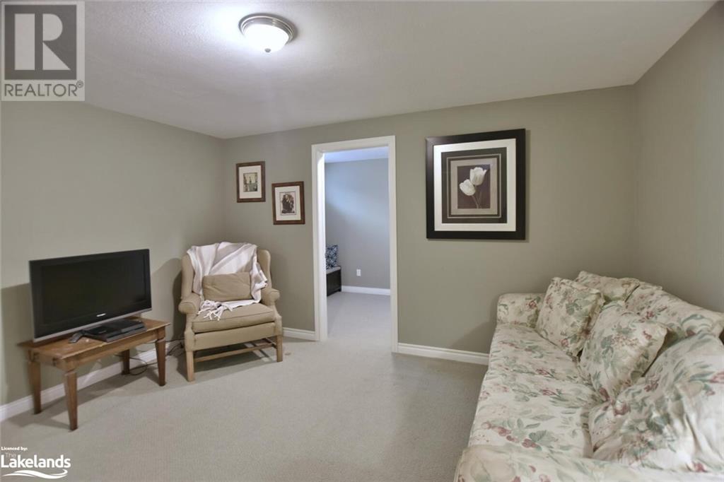46 William Avenue, Wasaga Beach, Ontario  L9Z 2X3 - Photo 33 - 40597570