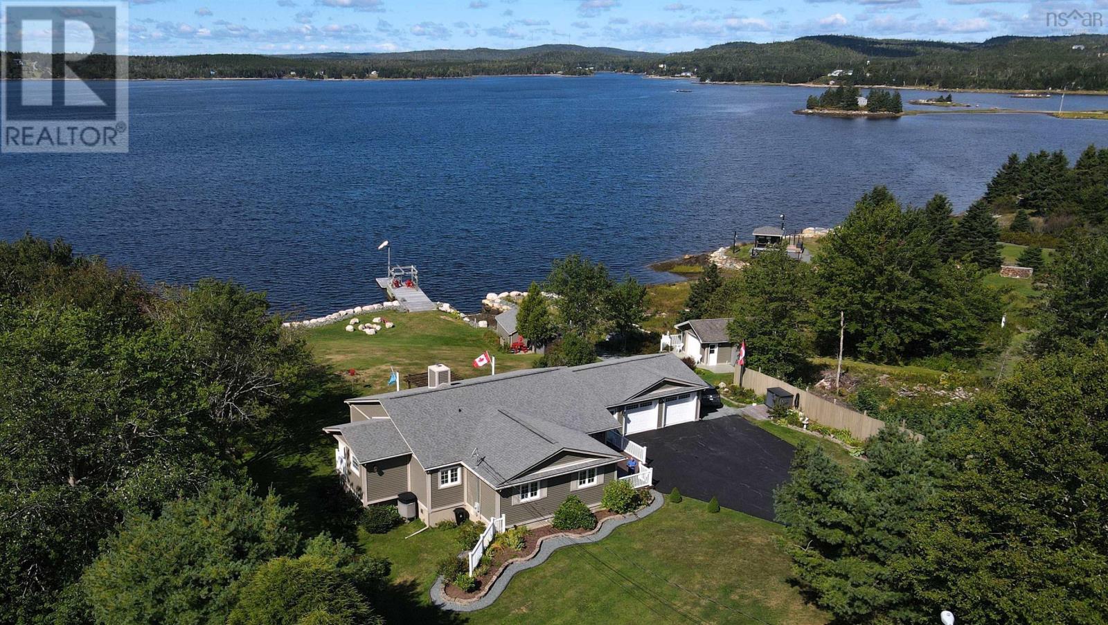 46 Ostrea Lake Road, Musquodoboit Harbour, Nova Scotia B0J 2L0