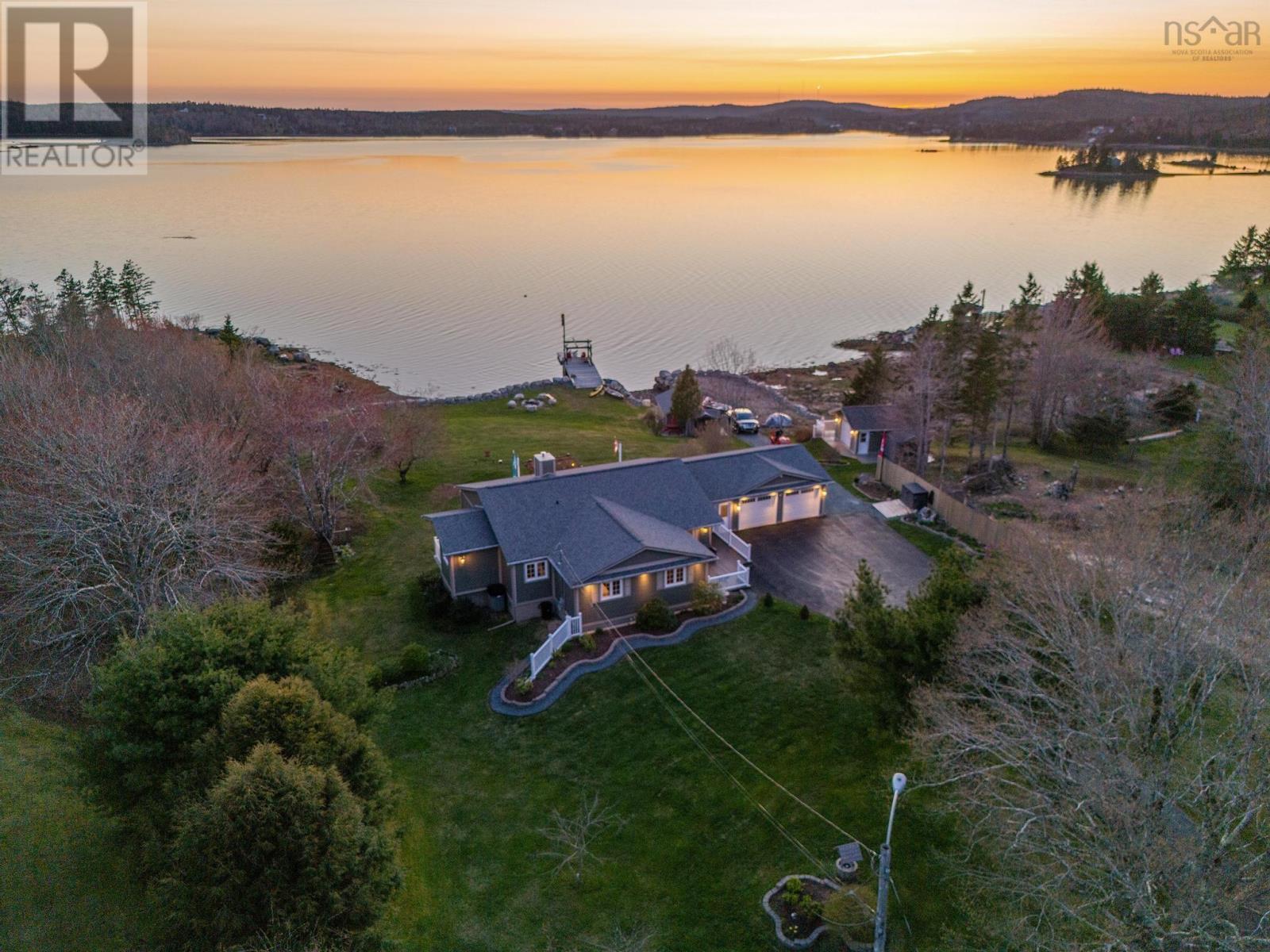 46 Ostrea Lake Road, Musquodoboit Harbour, Nova Scotia B0J 2L0