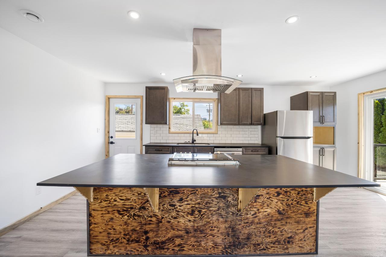 132 14th Avenue N, Creston, British Columbia  V0B 1G0 - Photo 7 - 2477314