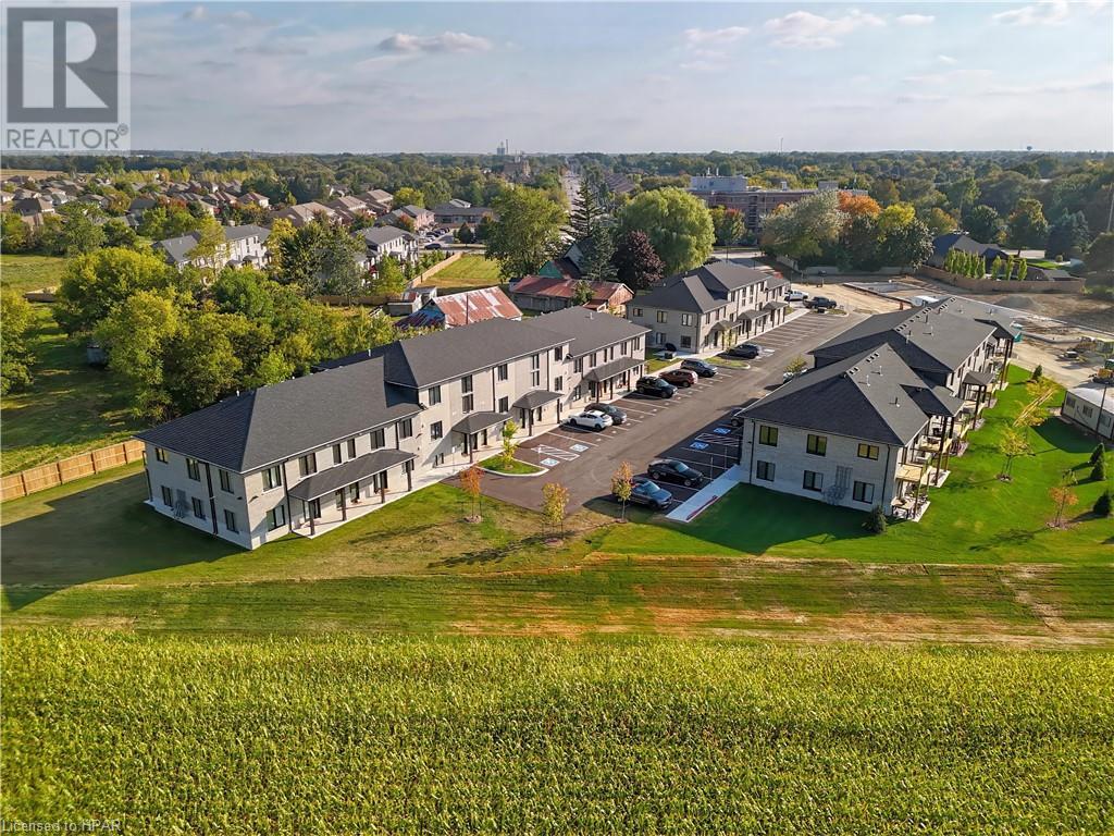 Unit 35 - 3202 Vivian Line, Stratford, Ontario N5A 0K6 - Photo 3 - X10780598