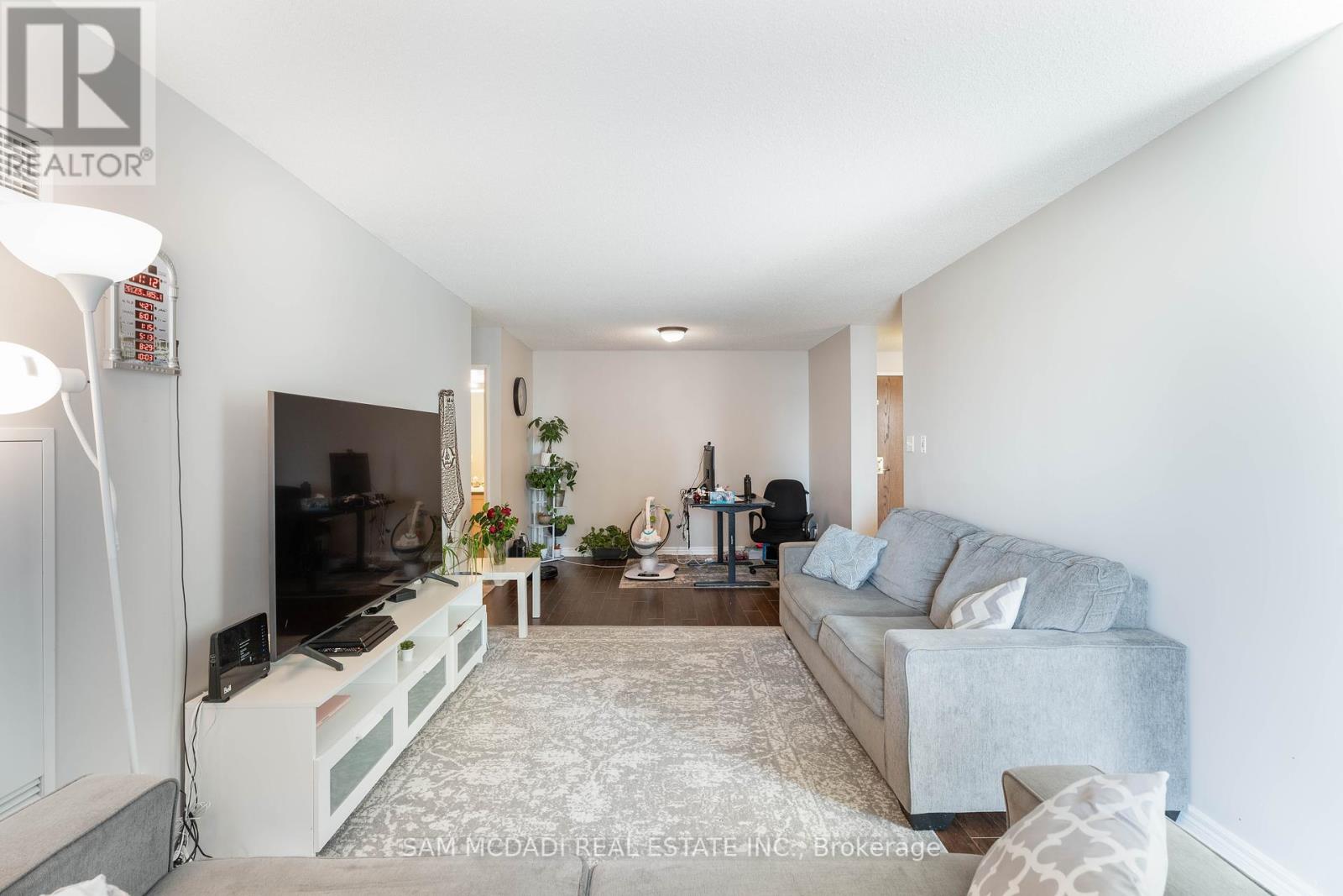 1709 - 156 Enfield Place, Mississauga, Ontario  L5B 4L8 - Photo 8 - W8387974