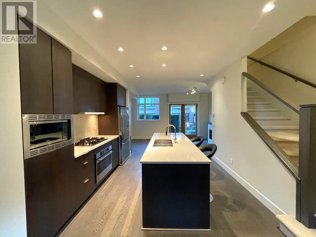 6180 Oak Street, Vancouver, British Columbia  V6M 2W2 - Photo 2 - R2885511