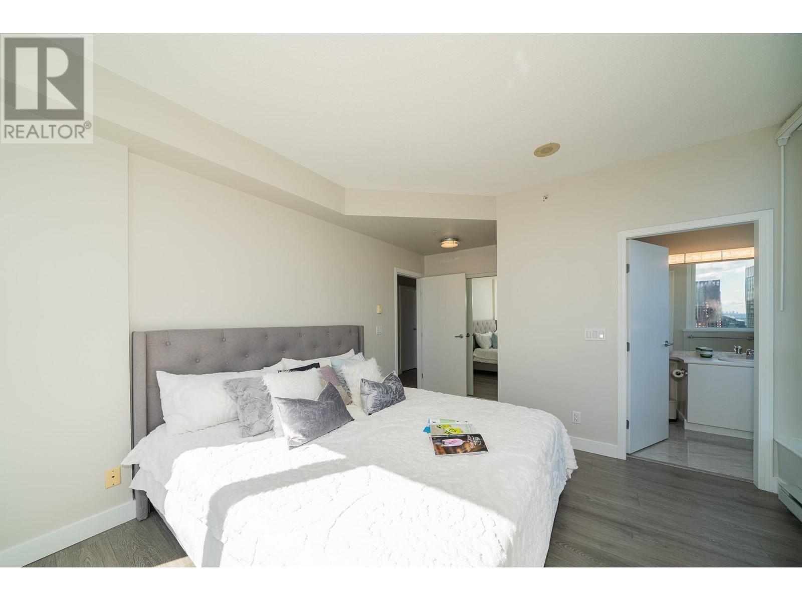 Listing Picture 8 of 22 : 3208 1239 W GEORGIA STREET, Vancouver / 溫哥華 - 魯藝地產 Yvonne Lu Group - MLS Medallion Club Member