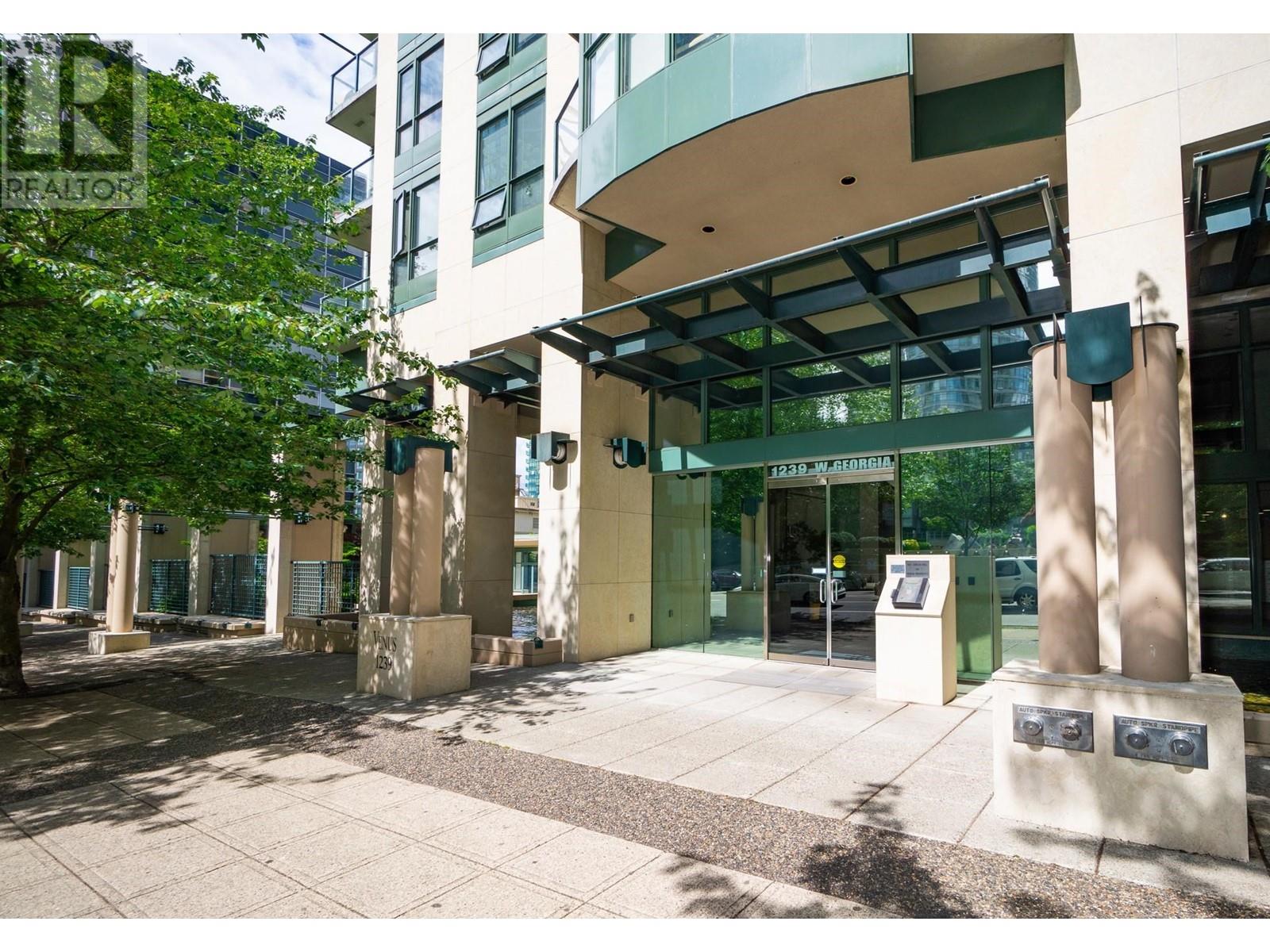 Listing Picture 20 of 22 : 3208 1239 W GEORGIA STREET, Vancouver / 溫哥華 - 魯藝地產 Yvonne Lu Group - MLS Medallion Club Member