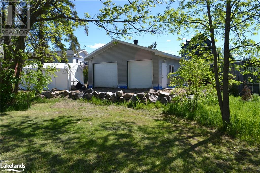 1 Holland Avenue, Byng Inlet, Ontario  P0G 1B0 - Photo 7 - 40597458