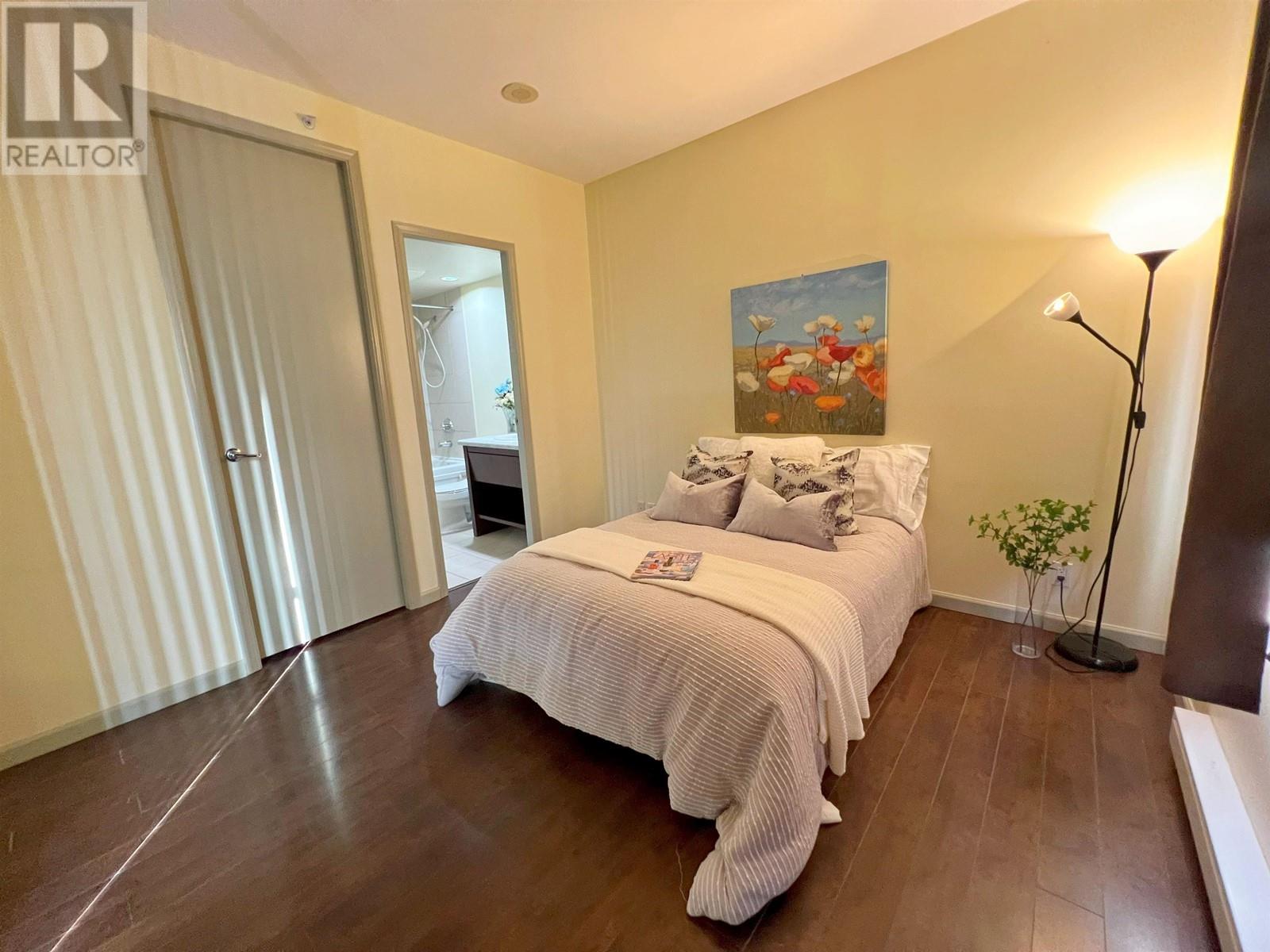 Listing Picture 12 of 16 : 305 7368 SANDBORNE AVENUE, Burnaby / 本拿比 - 魯藝地產 Yvonne Lu Group - MLS Medallion Club Member