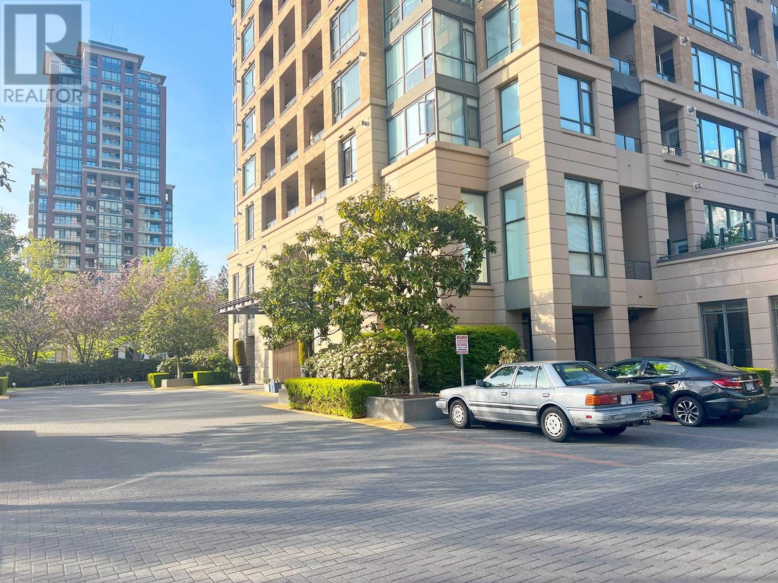 Listing Picture 16 of 16 : 305 7368 SANDBORNE AVENUE, Burnaby / 本拿比 - 魯藝地產 Yvonne Lu Group - MLS Medallion Club Member