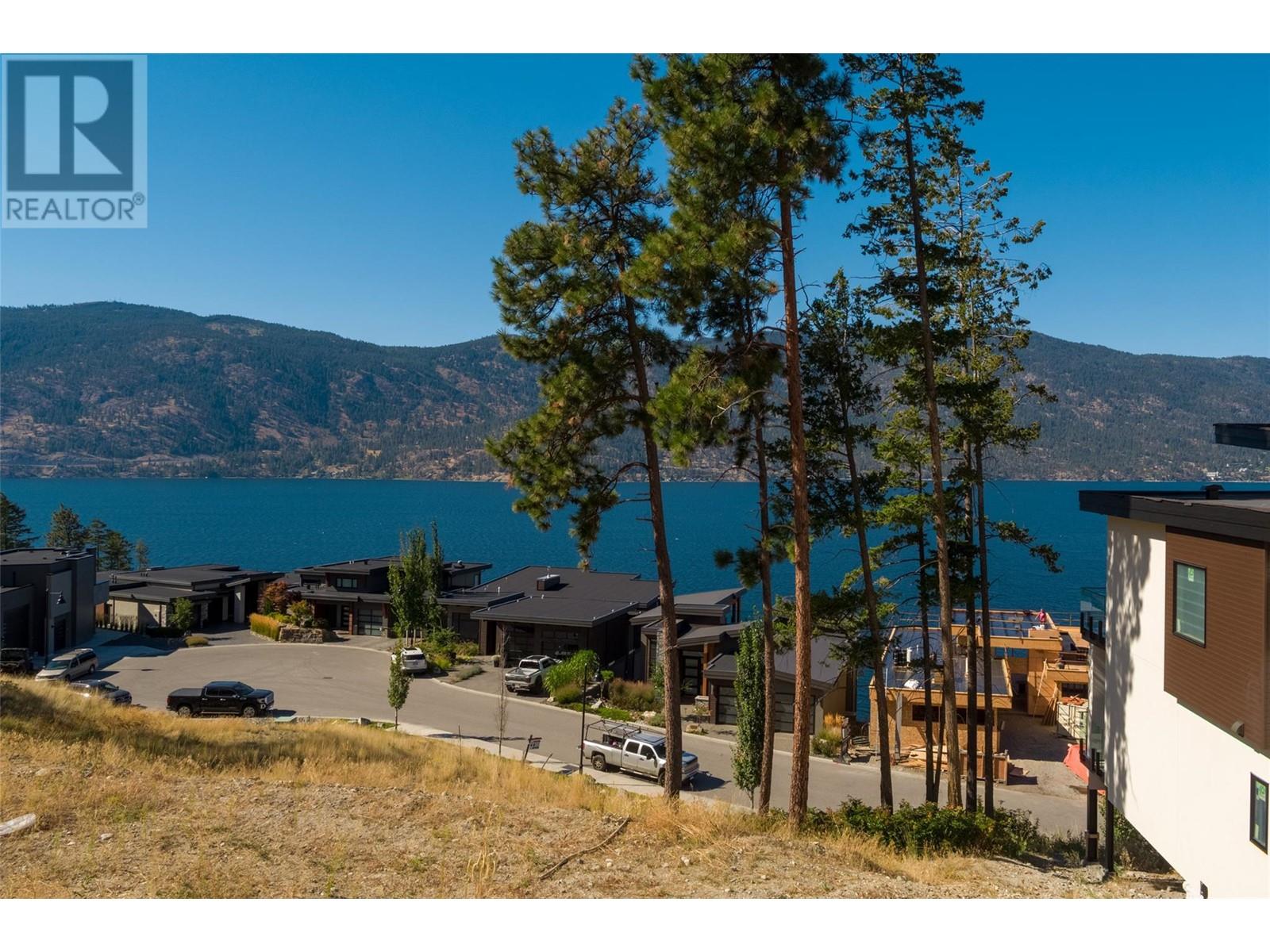 3340 Black Pine Lane, kelowna, British Columbia