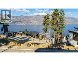 3340 Black Pine Lane, kelowna, British Columbia