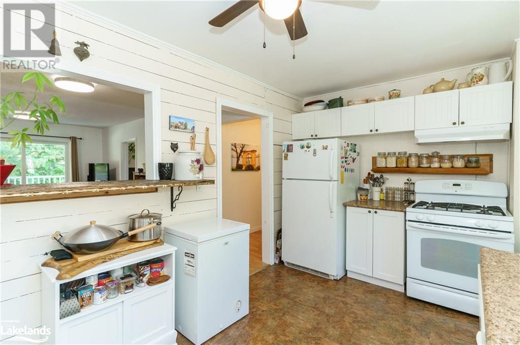 31 Woodland Drive, Bracebridge, Ontario  P1L 1M3 - Photo 10 - 40597264