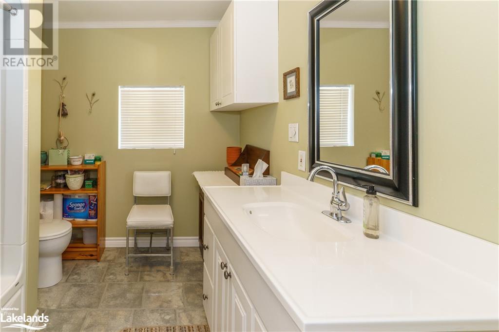 31 Woodland Drive, Bracebridge, Ontario  P1L 1M3 - Photo 15 - 40597264