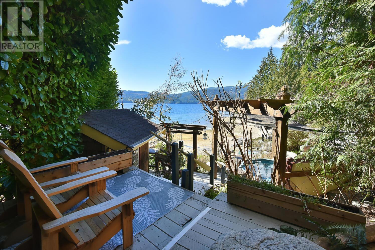 7545 Islets Place, Sechelt, British Columbia  V7Z 0C5 - Photo 32 - C8060405