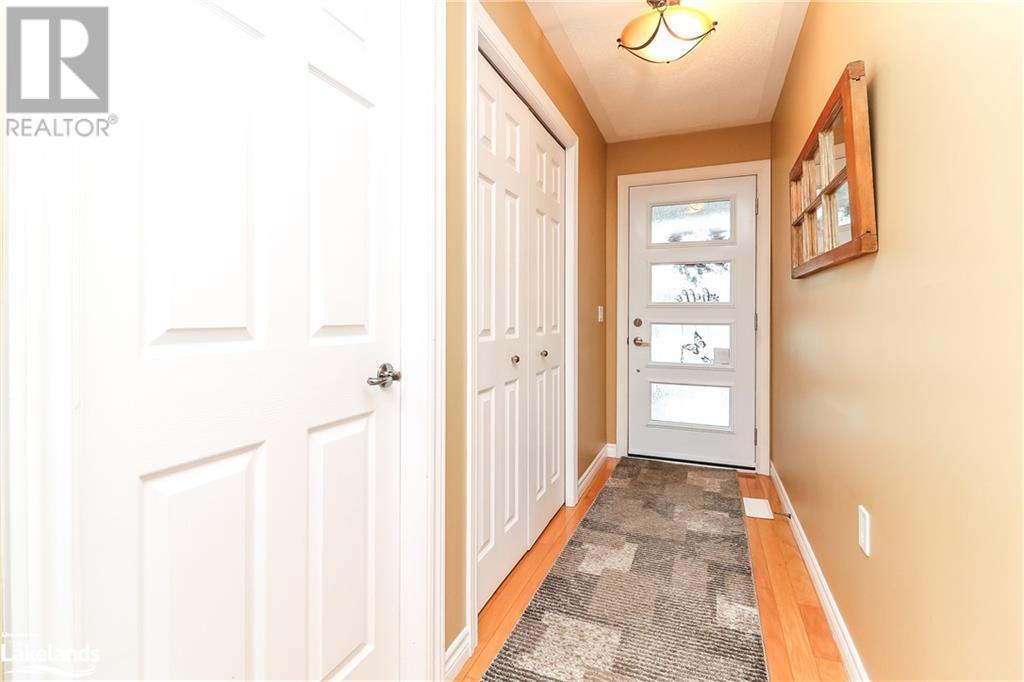 70 Pennsylvania Avenue, Wasaga Beach, Ontario  L9Z 3A8 - Photo 10 - 40597111