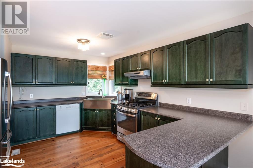 5418 Penetanguishene Road, Elmvale, Ontario  L0L 1P0 - Photo 14 - 40596034