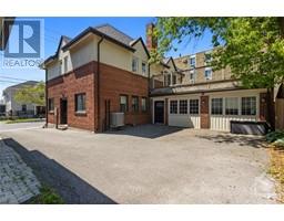 304 DIVISION STREET