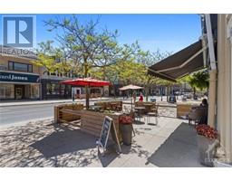 304 DIVISION STREET