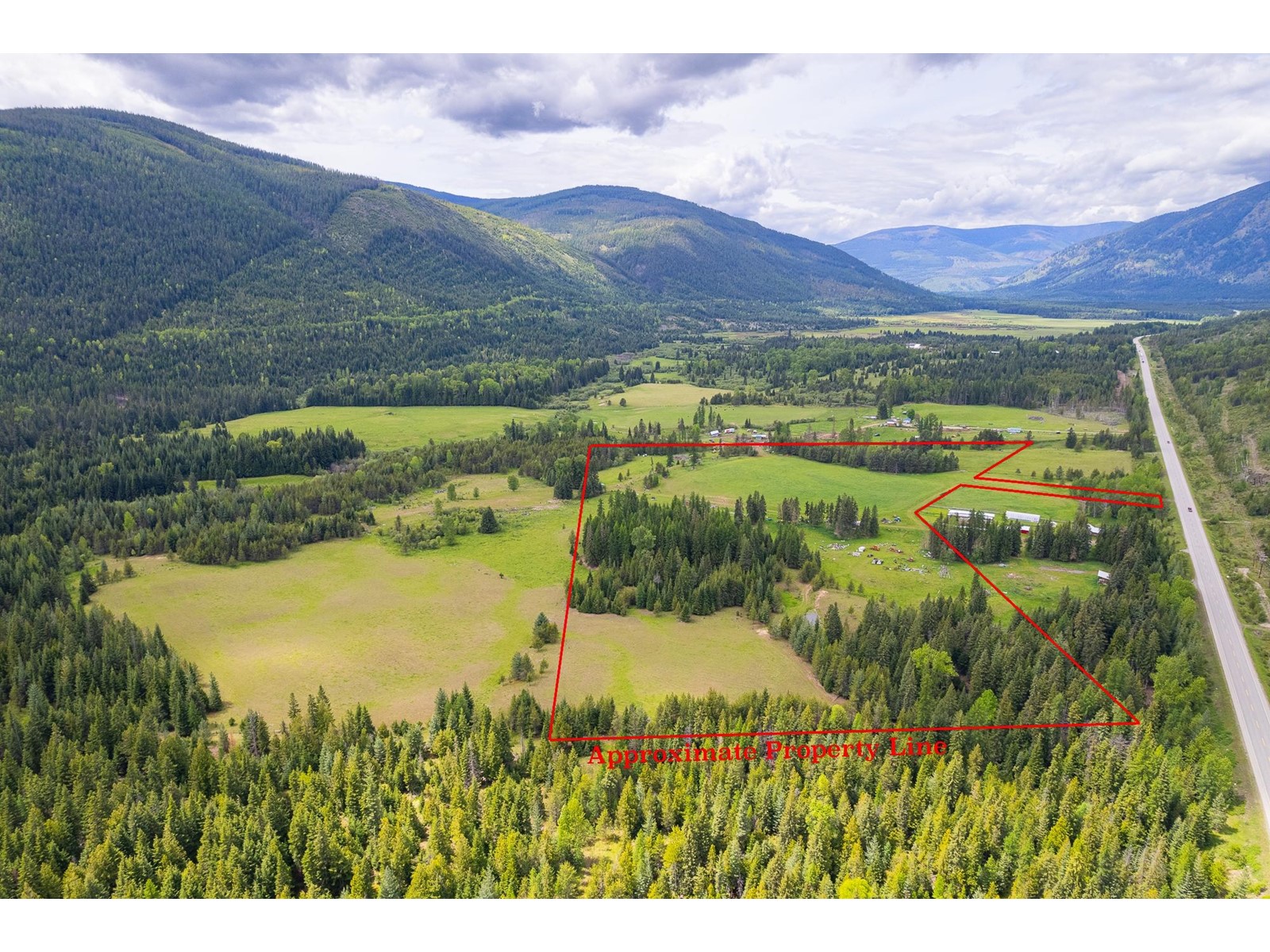 Lot B  3 Highway, Creston, British Columbia  V0B 1P0 - Photo 1 - 2477323