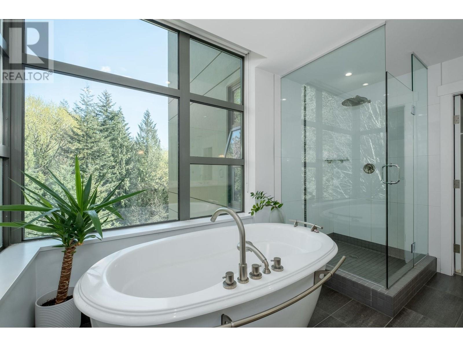 801 3315 Cypress Place, West Vancouver, British Columbia  V7S 3J7 - Photo 24 - R2888998