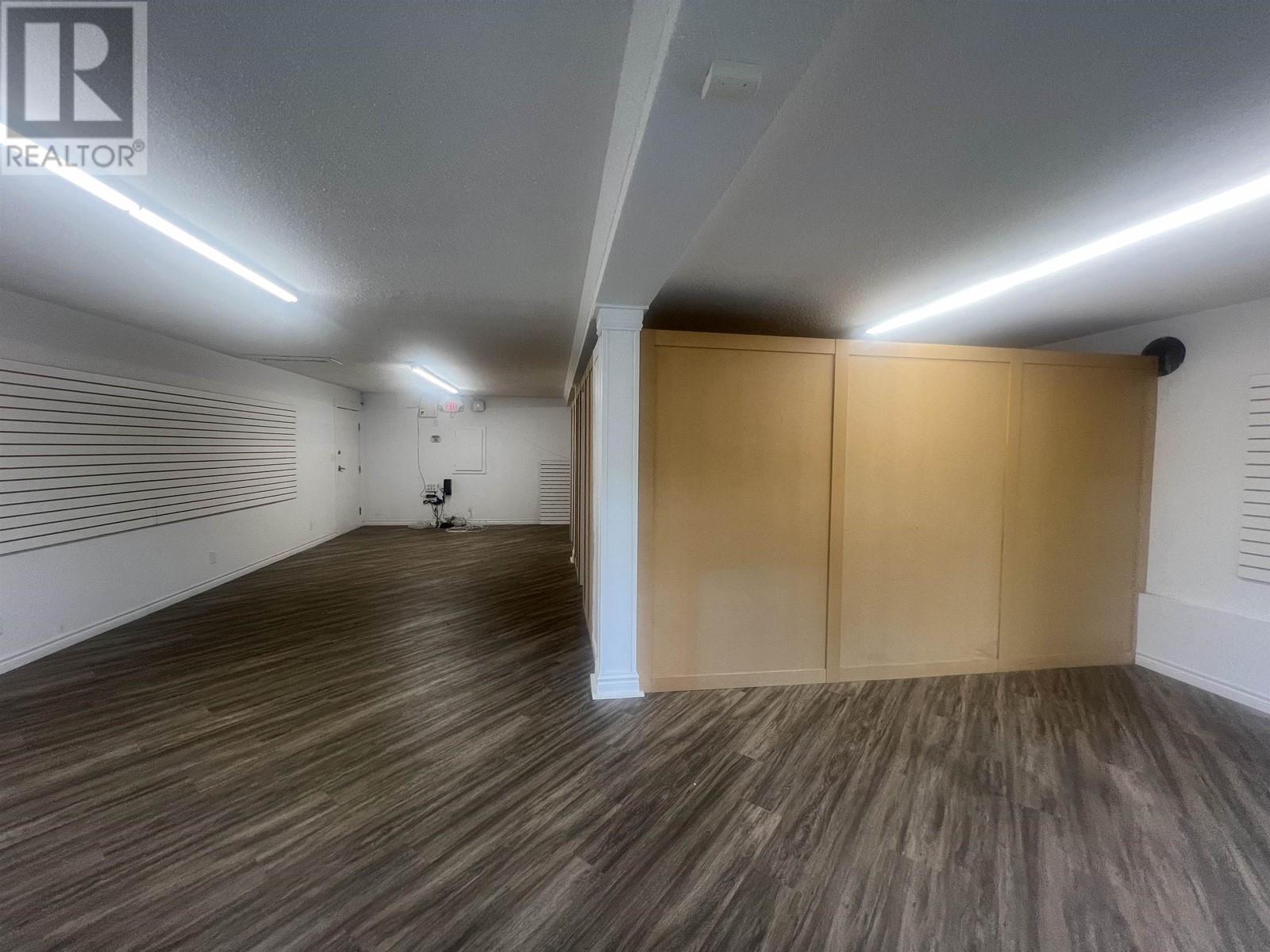 8722 Granville Street, Vancouver, British Columbia  V6P 5A5 - Photo 3 - C8060097