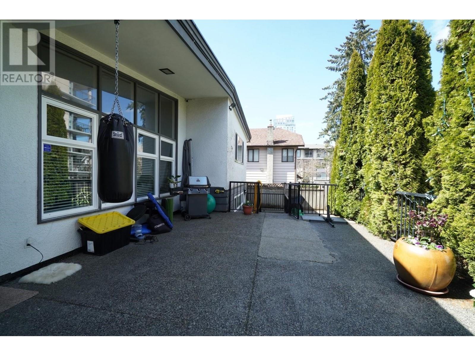 629 Smith Avenue, Coquitlam, British Columbia  V3J 2W5 - Photo 18 - R2767698