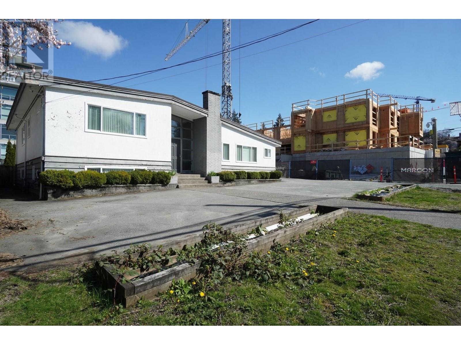 629 Smith Avenue, Coquitlam, British Columbia  V3J 2W5 - Photo 12 - R2767698
