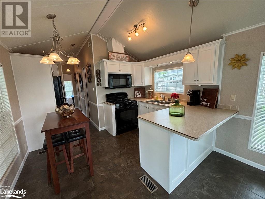 7 Kenora Trail, Wasaga Beach, Ontario  L9Z 1X7 - Photo 12 - 40596569