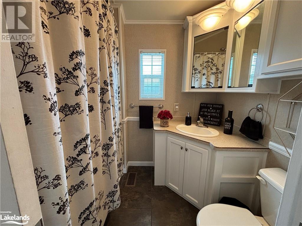 7 Kenora Trail, Wasaga Beach, Ontario  L9Z 1X7 - Photo 26 - 40596569