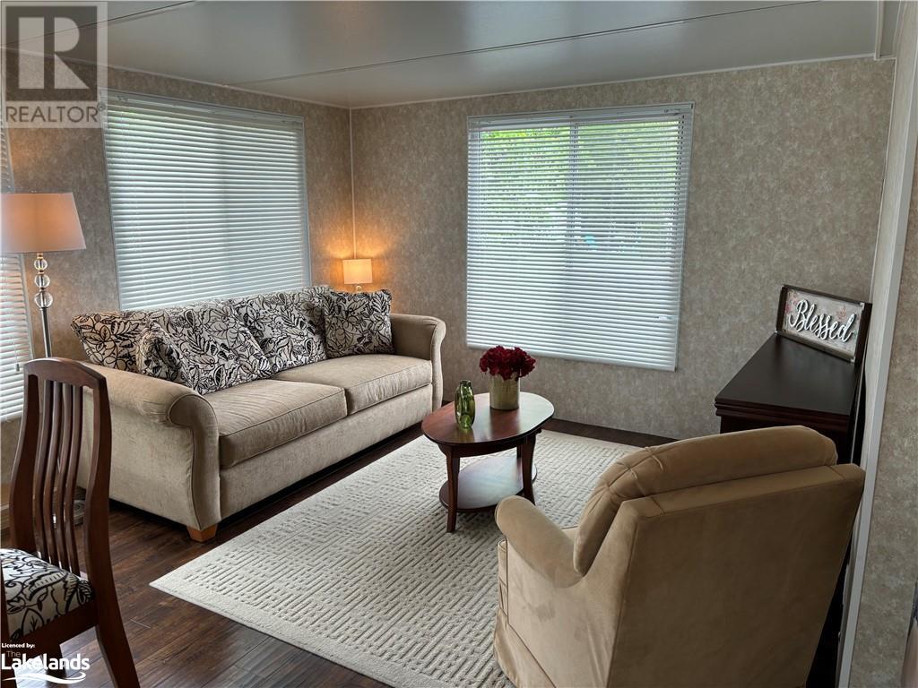 7 Kenora Trail, Wasaga Beach, Ontario  L9Z 1X7 - Photo 34 - 40596569
