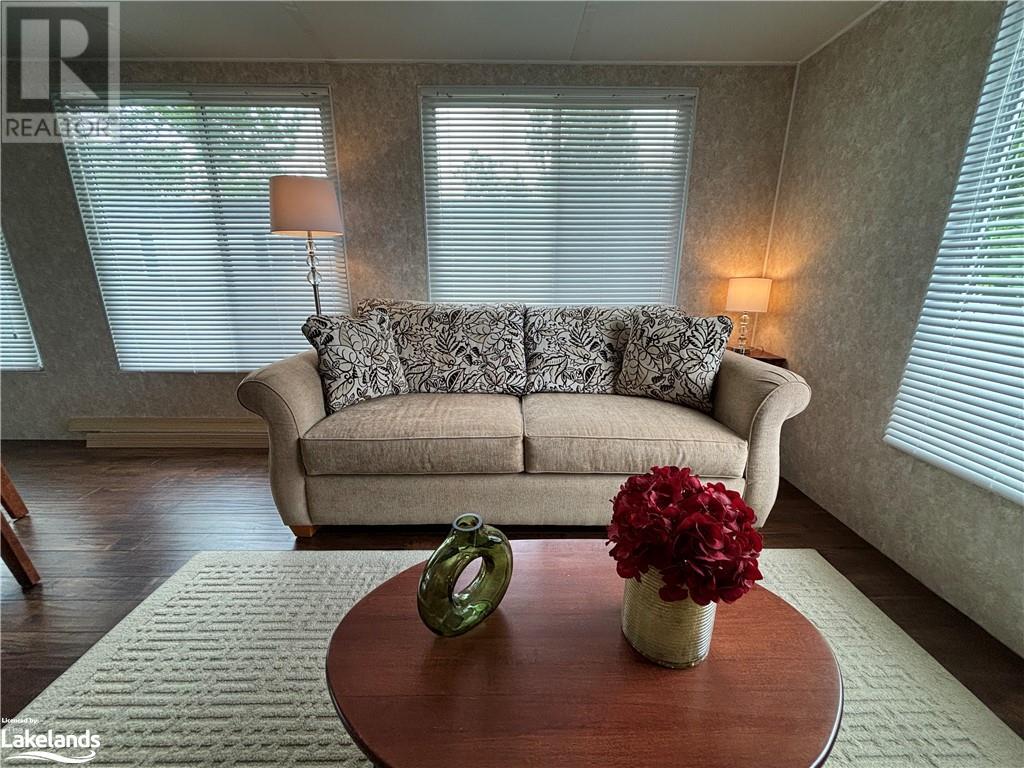 7 Kenora Trail, Wasaga Beach, Ontario  L9Z 1X7 - Photo 39 - 40596569