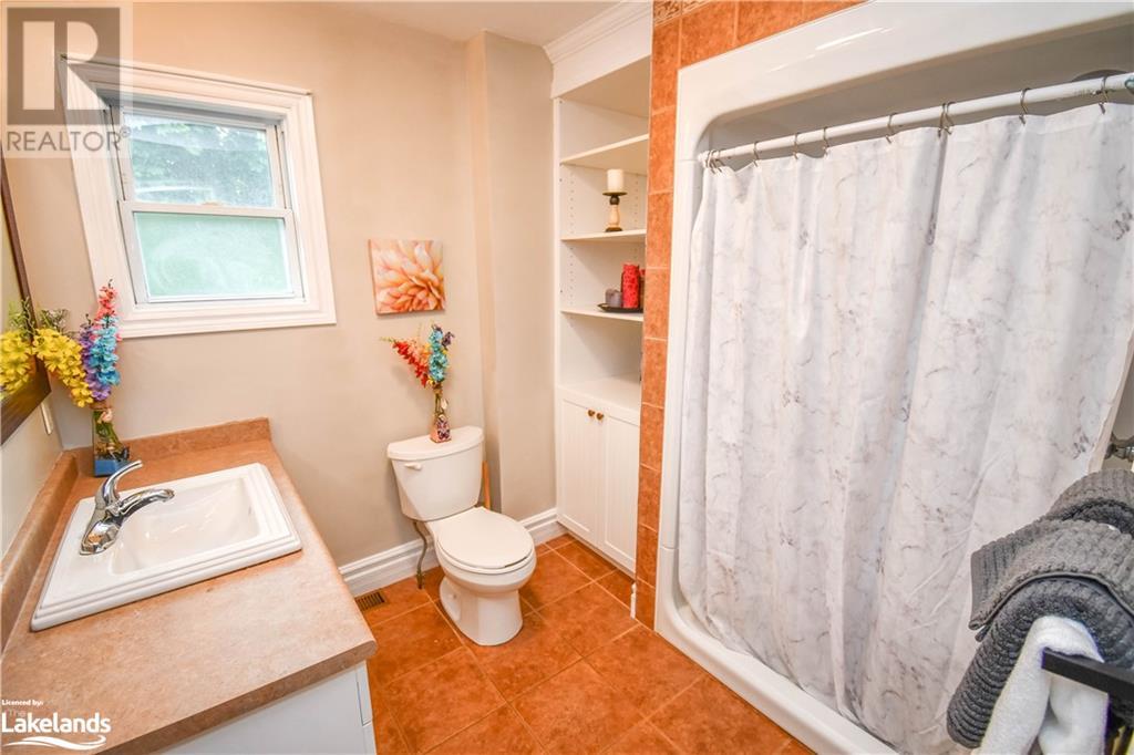 11 Hill Top Drive, Penetanguishene, Ontario  L9M 1H7 - Photo 24 - 40595742