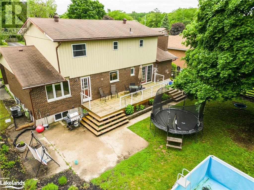 11 Hill Top Drive, Penetanguishene, Ontario  L9M 1H7 - Photo 4 - 40595742