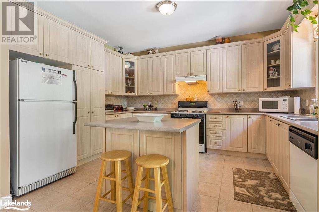 78 28th Street N, Wasaga Beach, Ontario  L9Z 2E2 - Photo 15 - 40595622