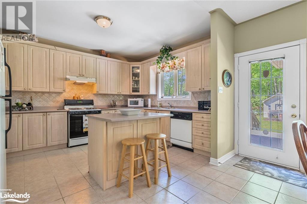 78 28th Street N, Wasaga Beach, Ontario  L9Z 2E2 - Photo 16 - 40595622