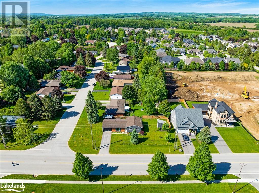 102 Orchard Drive, Thornbury, Ontario  N0H 2P0 - Photo 2 - 40597549