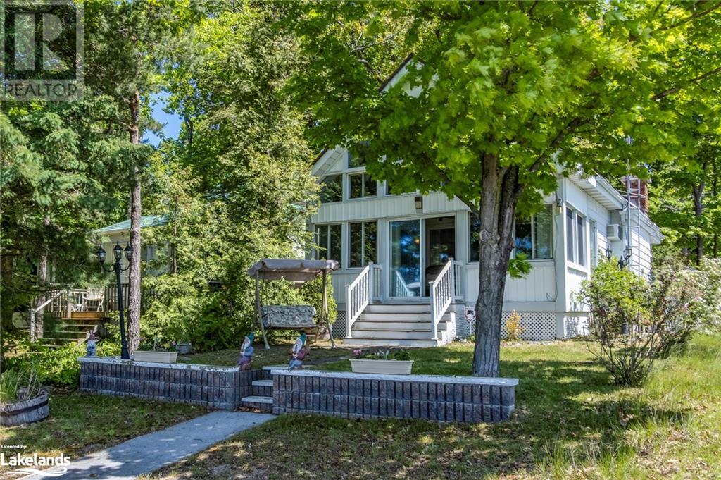 24 BELGROVE CRES, tiny, Ontario