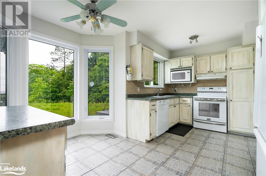 8 Glen Forest Trail, Tiny, Ontario  L0L 2T0 - Photo 23 - 40586869